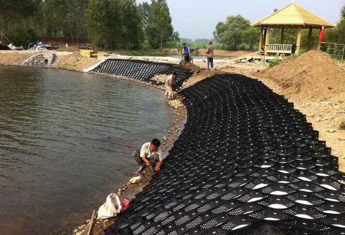 河南蜂巢土工格室施工項目